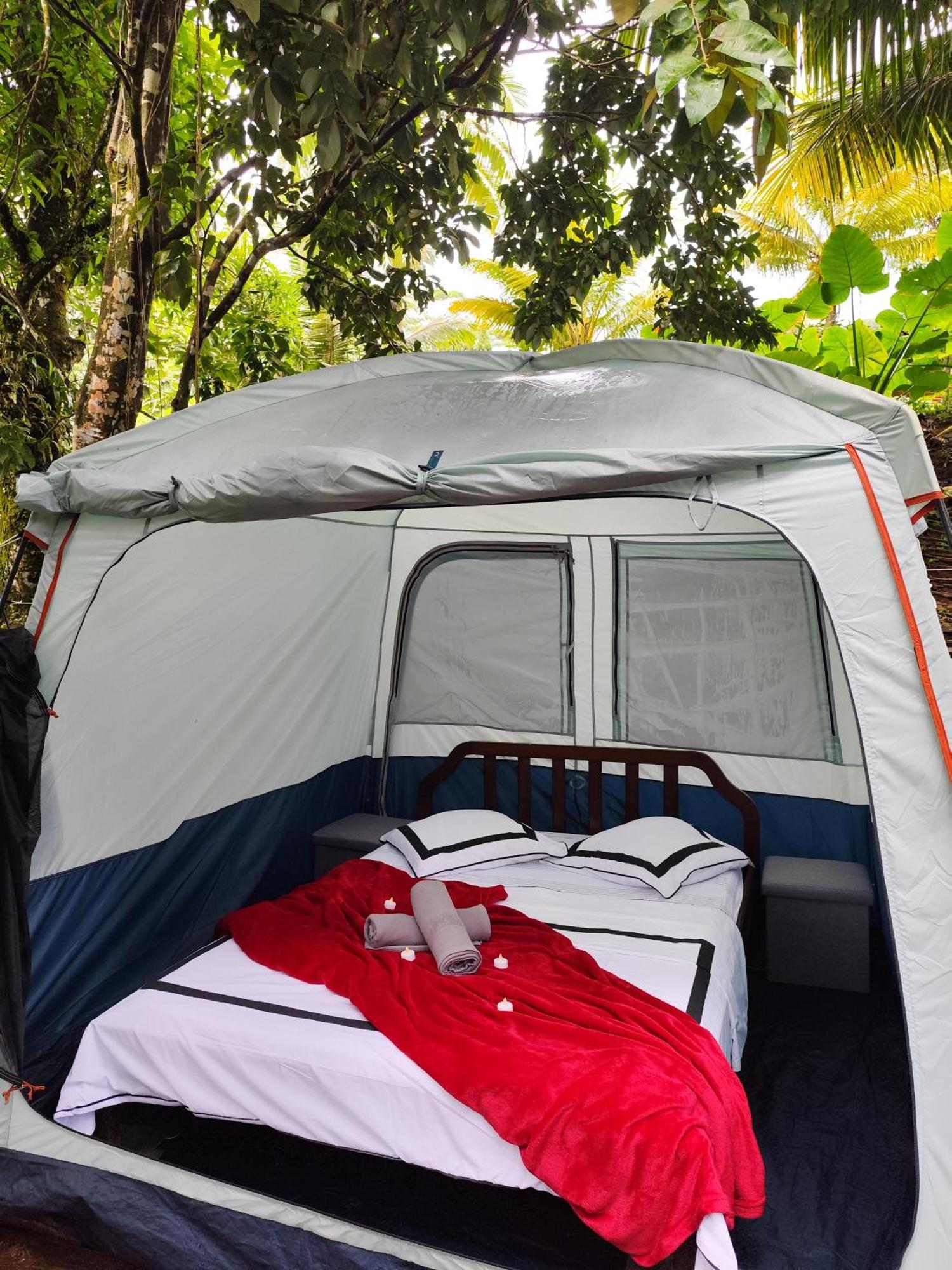 Camping A La Ferme Gros-Morne Экстерьер фото